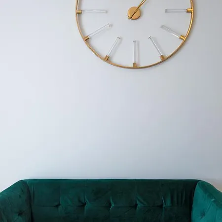 Peegel In Center Free Parking