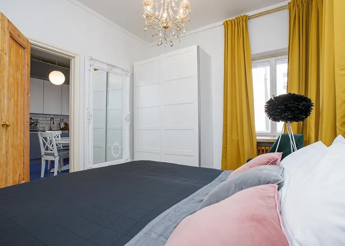 Peegel In Center Free Parking Apartment