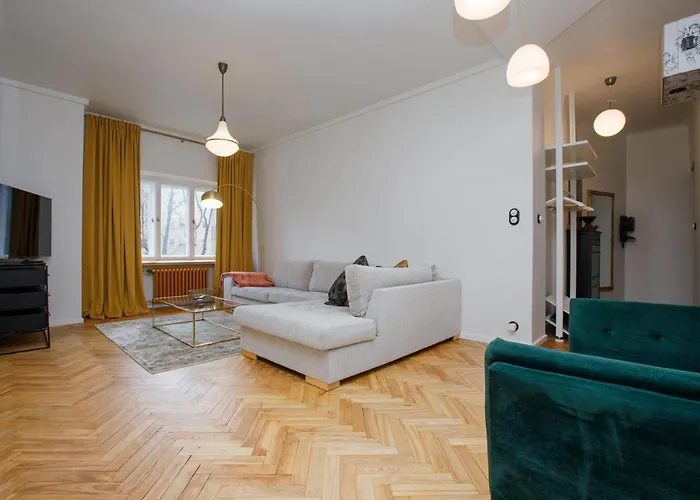 Peegel In Center Free Parking Tallin