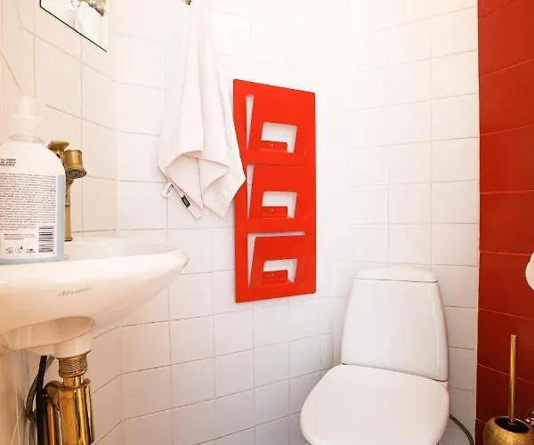 Peegel In Center Free Parking Apartament Tallin