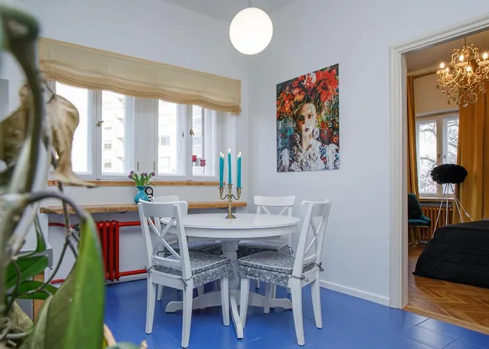 Peegel In Center Free Parking * Reval